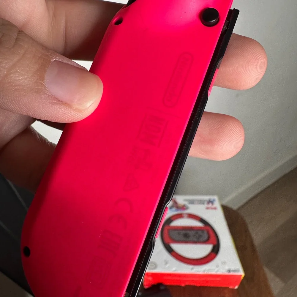 Nintendo Switch Bundle Hori Mario Kart 8 Wheel Neon Pink Joy-Con & Case‎
